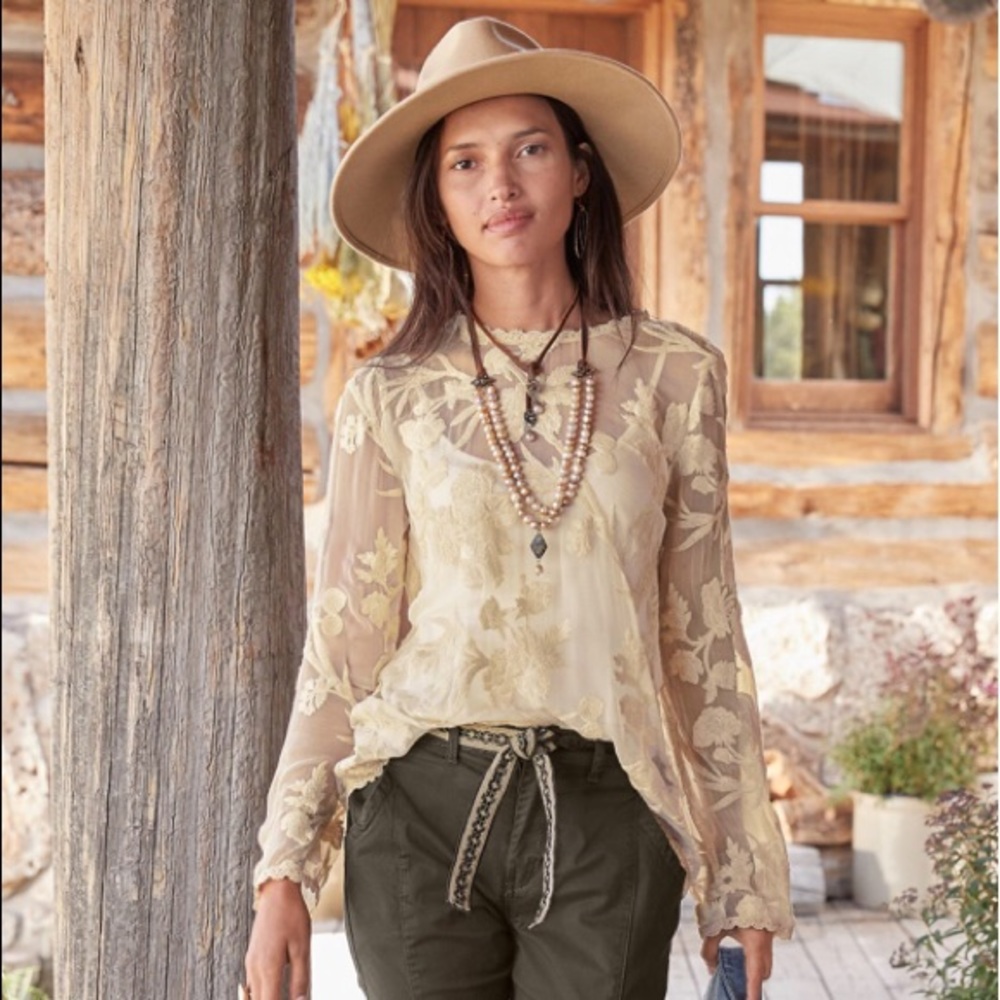 Ivory Romance In Bloom silk top. New from Sundance - Picture 6 of 6